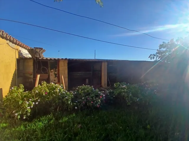 Casa con piscina y jardín. — 7