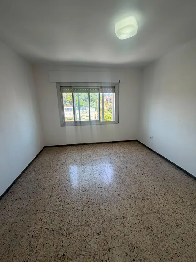 PISO DE ALQUILER ZONA PERAMÁS — 13