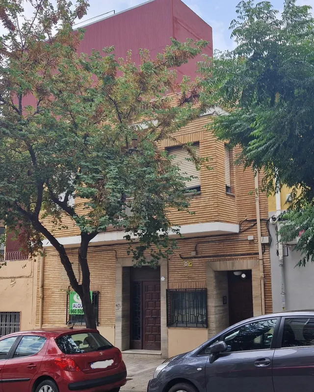 EDIFICIO DE 497M2 CON PB + 2 ALTURAS+TERRAZA — 2