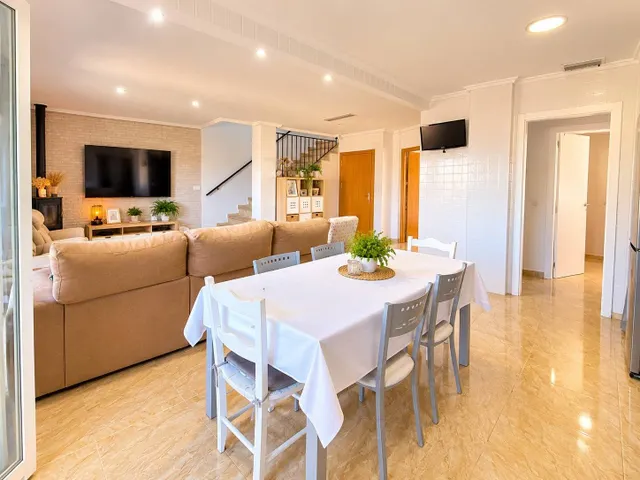 ÁTICO EN VENTA EN DAYA NUEVA – 3 DORMITORIOS, TERRAZA PRIVAD - foto 4