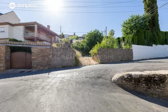 PARCELA URBANA EN EL BARRIO DE MONACHIL