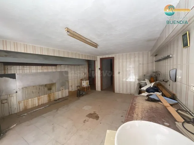 LOCAL COMERCIAL CON GRAN POTENCIAL PARA VIVIENDA TURISTICA O - foto 4