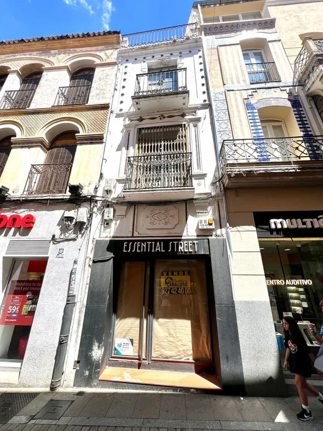 CASA EN LA CALLE DEL SOL — 29