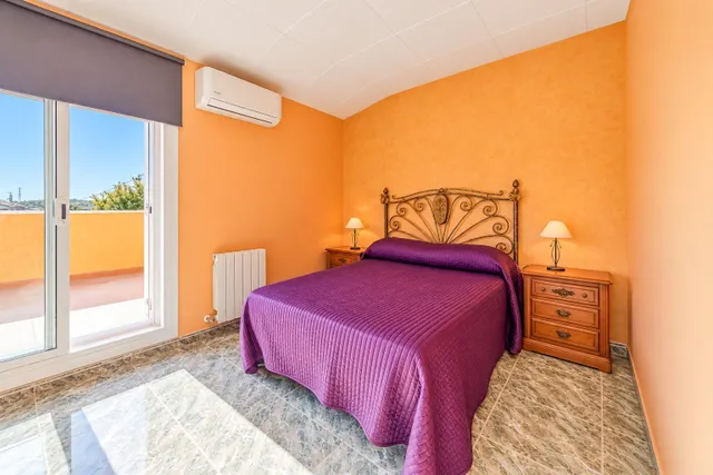 CASA FAMILIAR CON PISCINA, PRIVACIDAD Y ESPECTACULARES VISTAS A LA MONTAÑA EN LAS PALMERAS, CANYELLES — 14