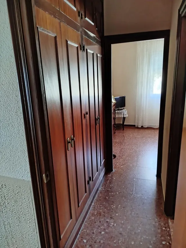Se vende chalet independiente en Algeciras, zona colonia san miguel. — 37