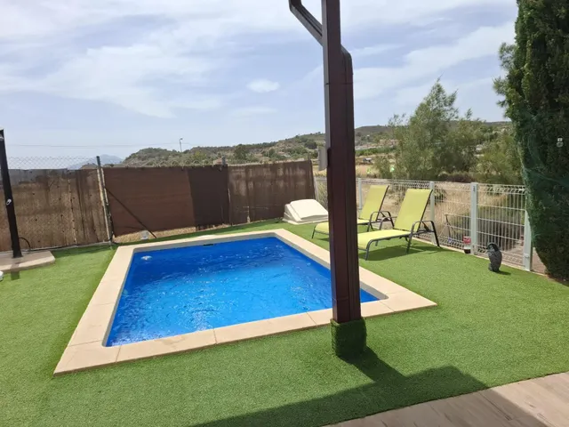 Se vende coqueta casa de madera con terreno en el rellano de molina — 15