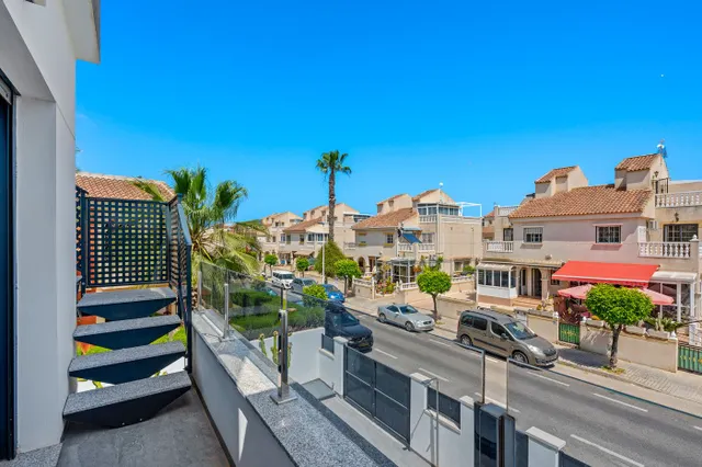 Villa 3 habitaciones 105m² en venta - El limonar — 33
