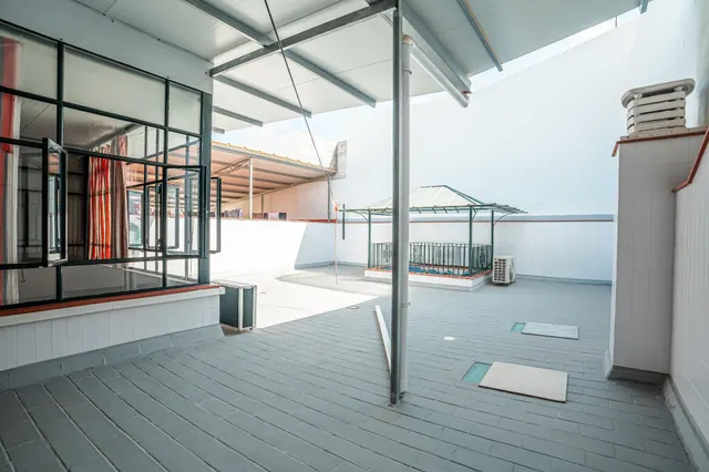 Espectacular vivienda de más de 200 m2 con 4 dormitorios, 3 baños y gran azotea — 31