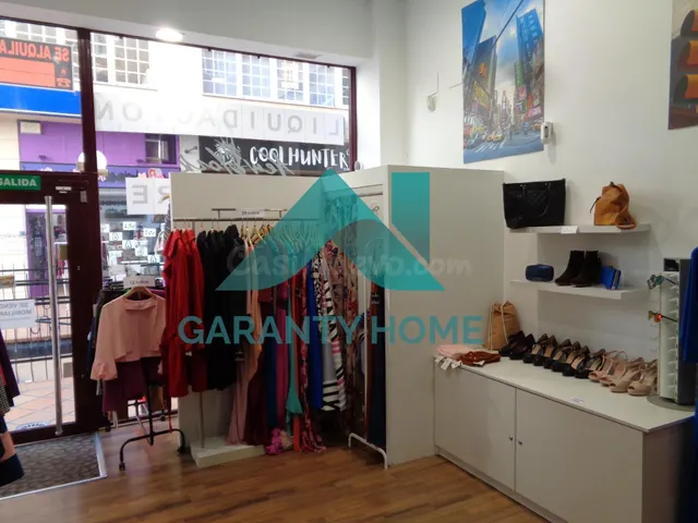 SE ALQUILA LOCAL EN LA ZONA DE CÁNOVAS - foto 4