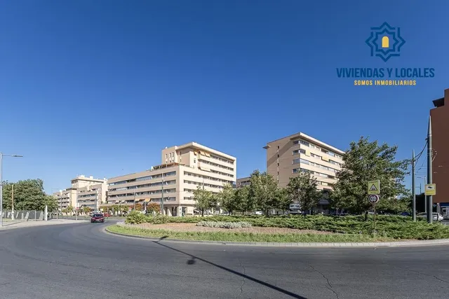 Ático dúplex en Campus de la Salud — 36