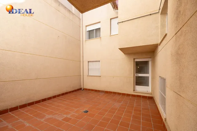 Piso 4 habitaciones 129m² en venta - El serrallo — 37