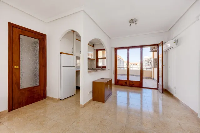 Atico de 2 dormitorios y gran terraza en Torrevieja - Acequión — 11