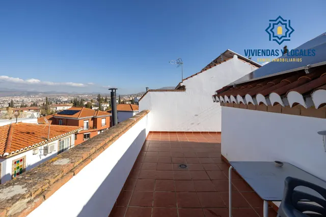 MARAVILLOSA CASA  A POCOS MINUTOS DEL CENTRO DE LA ZUBIA — 47