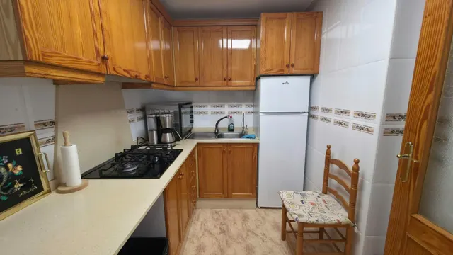 GRAN APARTAMENTO EN TORREVIEJA: 3 HAB, 2 BAÑO — 5