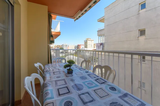 Apartamento Reformado a 100 m de la Playa en Bellreguard – O - foto 4