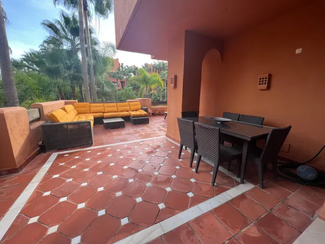 Lujoso apartamento Duplex en una exclusiva  urbanizacion en Puerto Banus Azambra hill club — 23