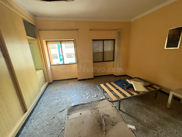 CASA EN EL CENTRO CON MUCHAS POSIBILIDADES — 5