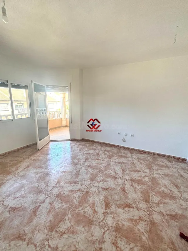 Amplio piso de 3 dormitorios con garaje, terraza y excelente - foto 4