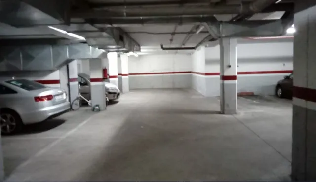 Urbis te ofrece una plaza de garaje en venta en el Centro. — 3