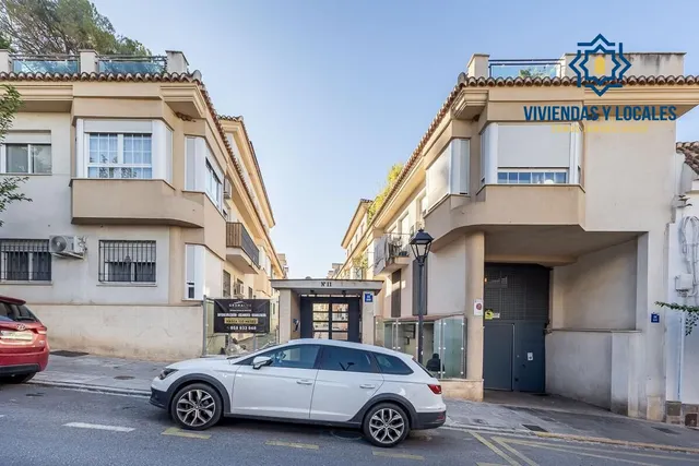 Piso con garaje, trastero y excelente ubicación en Huétor Vega — 25