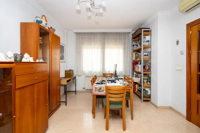 ESPECTACULAR VIVIENDA ADOSADA DE 4 DORMITORIOS CON SÓTANO, TERRAZAS Y PATIO EN GRANADA — 7