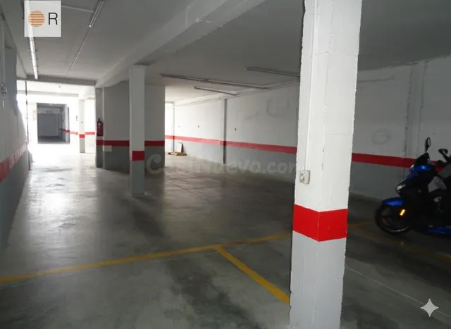 ¡Oportunidad Única! Parking y trastero en Córdoba - Av. Barc - foto 4