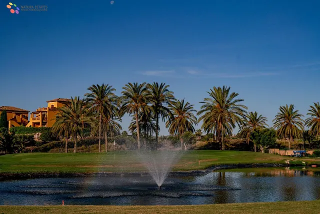 OPORTUNIDAD DE LUJO, EN URB. GOLF VALLE DEL ESTE, VERA. — 11