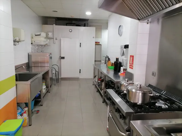 OPORTUNIDAD VIVIENDA + NEGOCIO EN CACABELOS — 25