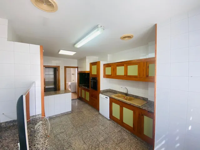 ✨ Amplio piso con gran potencial en Santa Catalina ✨ — 24