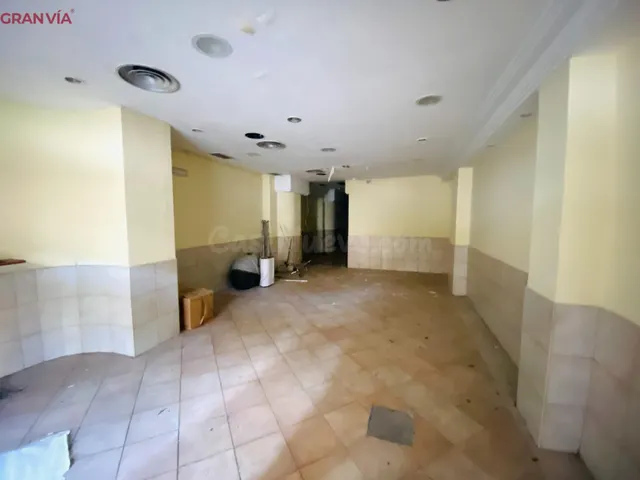 Local comercial en venta en Logroño — 2