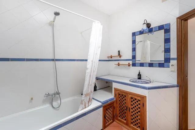 Casa reformada en el Camino del Sacromonte — 21