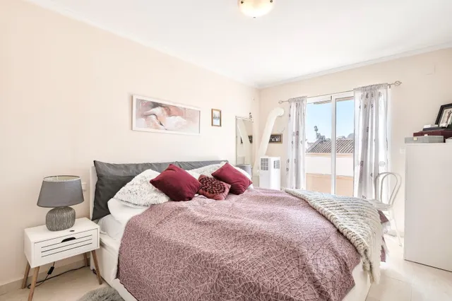 CASA ADOSADA EN EL CHAPARRAL CON 4 HAB 1 BAÑO VISTAS A LA LAGUNA DESDE SOLARIUM PRIVADO — 10