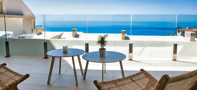 Apartamento de categoría en Benalmádena - foto 2