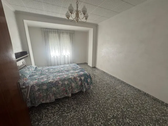 Edificio de dos apartamentos con terraza y garaje — 41