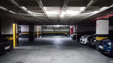 Parking de moto 2m² en alquiler - Barcelona