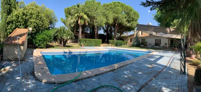 Casa 4 habitaciones 400m² en venta - Maitino