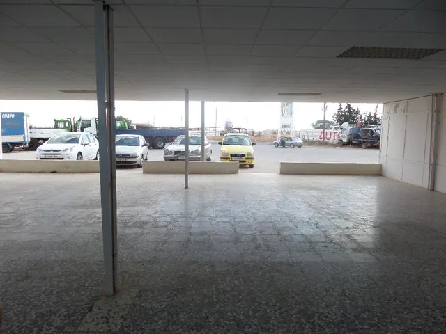 Fantástico restaurante de 370 m2, vivienda  2 plantas de 400m2 y terreno rústico de 6.912m2 LA GUIA — 14