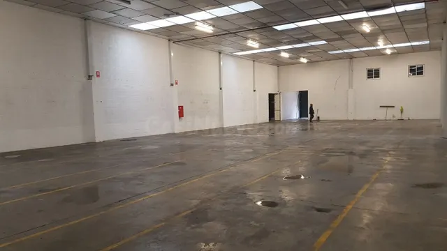 Nave industrial 645m² en alquiler - Entrenucleos - foto 3