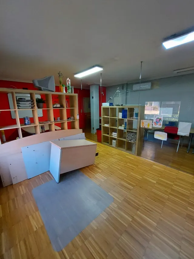 SE VENDE O ALQUILA LOCAL DE OFICINAS Y DESPACHOS EN BENIAJAN — 16