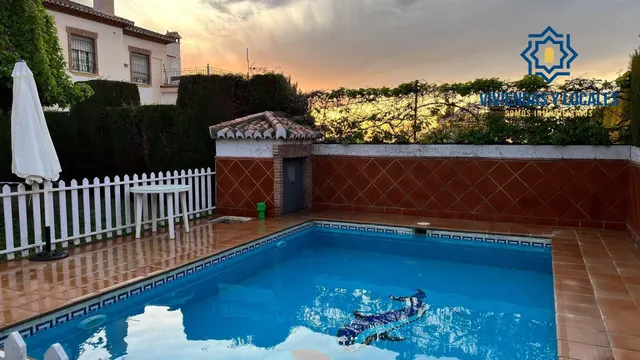 Chalet en venta en La Zubia con Licencia Turística — 45