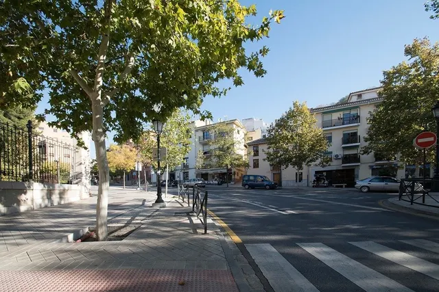 SOLAR URBANO PLURIFAMILIAR — 2