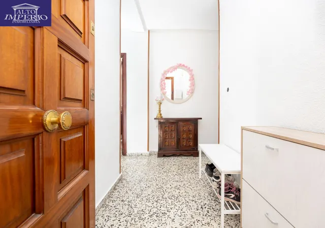 En Venta Piso de 4 dormitorios con ascensor, ideal para reformar a tu gusto. — 22
