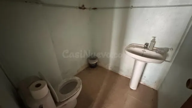 DOS LOCALES COMERCIALES CON POSIBILIDAD DE CONVERTIR EN APAR - foto 4