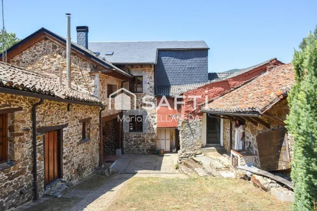 FABULOSA CASA DE PIEDRA TOTALMENTE REFORMADA — 3