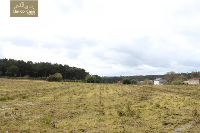 Solar de 890m2 en Oza - Carballo - foto 2