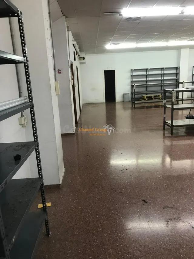 NAVE EN ALQUILER EN EL CENTRO DE PETRER!! - foto 4
