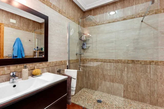 HERMOSA VILLA DE LUJO, ESTILO MEDITERRÁNEO EN LA ZONA DE LA SIESTA-SAN LUIS — 42