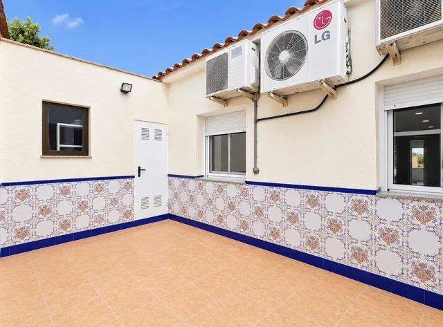 DOS CHALETS CON PISCINA, LA MATANZA, ORIHUELA — 22