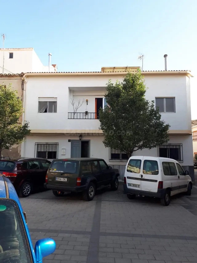 BONITA CASA FAMILIAR EN BAYARQUE. ALMERÍA. - foto 2