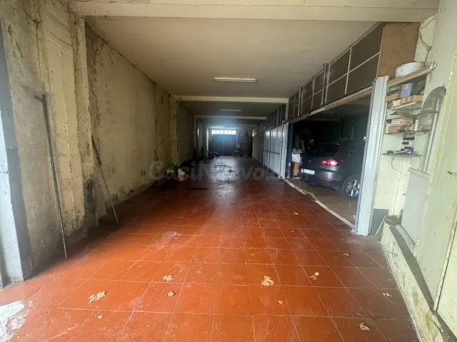 SE ALQUILA NAVE PEQUEÑA DE 150M2 EN COMPOSTILLA - foto 3